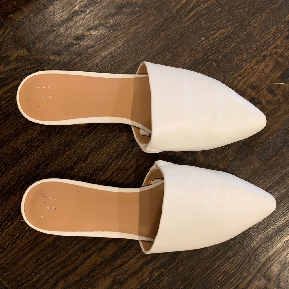 White mules